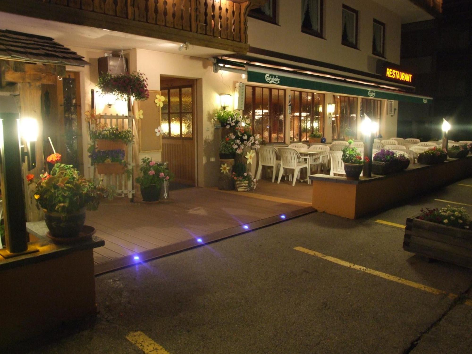 Hotel Mira セドルン エクステリア 写真