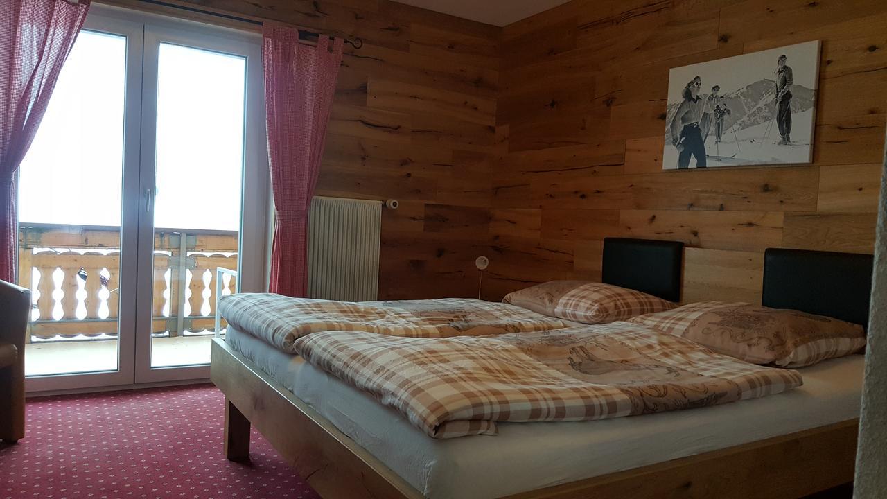 Hotel Mira セドルン エクステリア 写真