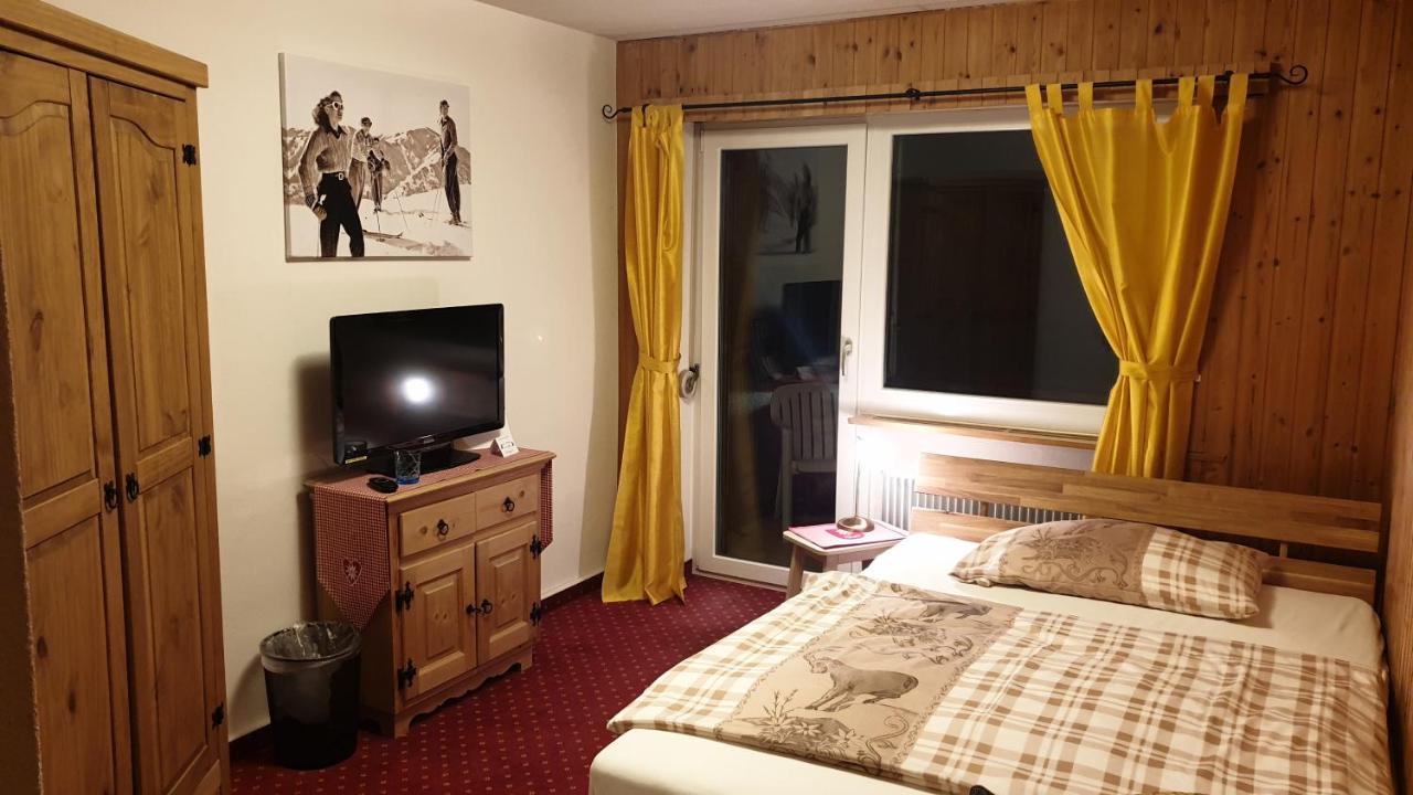 Hotel Mira セドルン エクステリア 写真